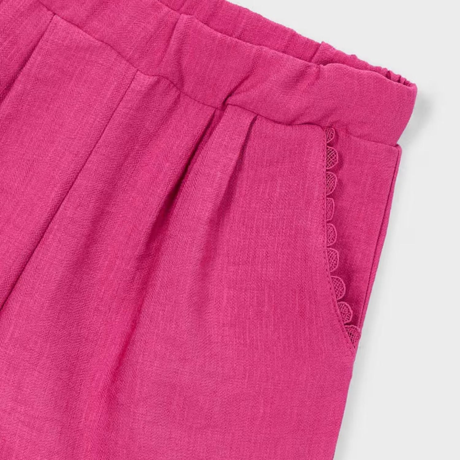 Shorts Aplique Pétalo