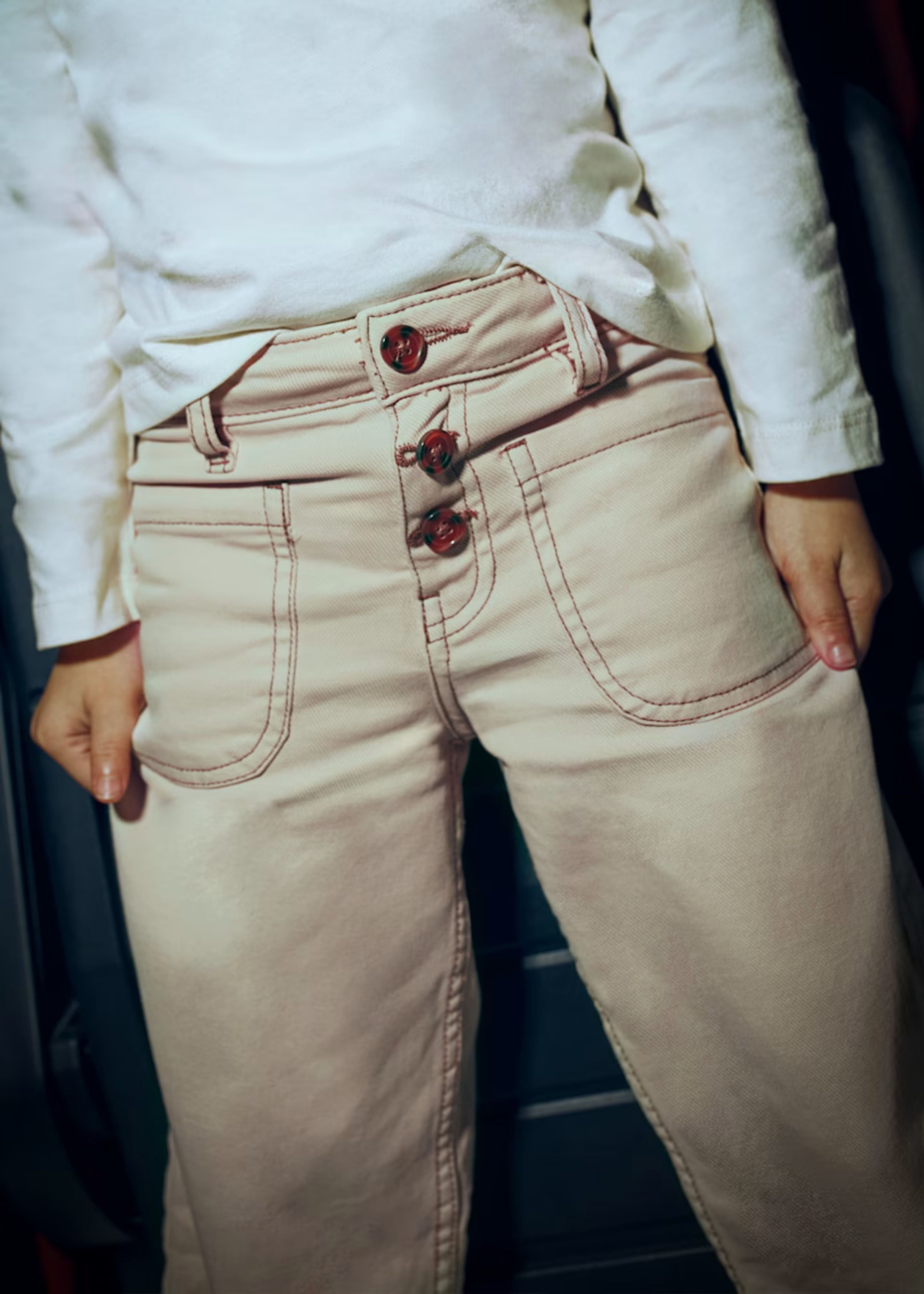 Pantalón Sarga Almendra Bolsillos Frontales