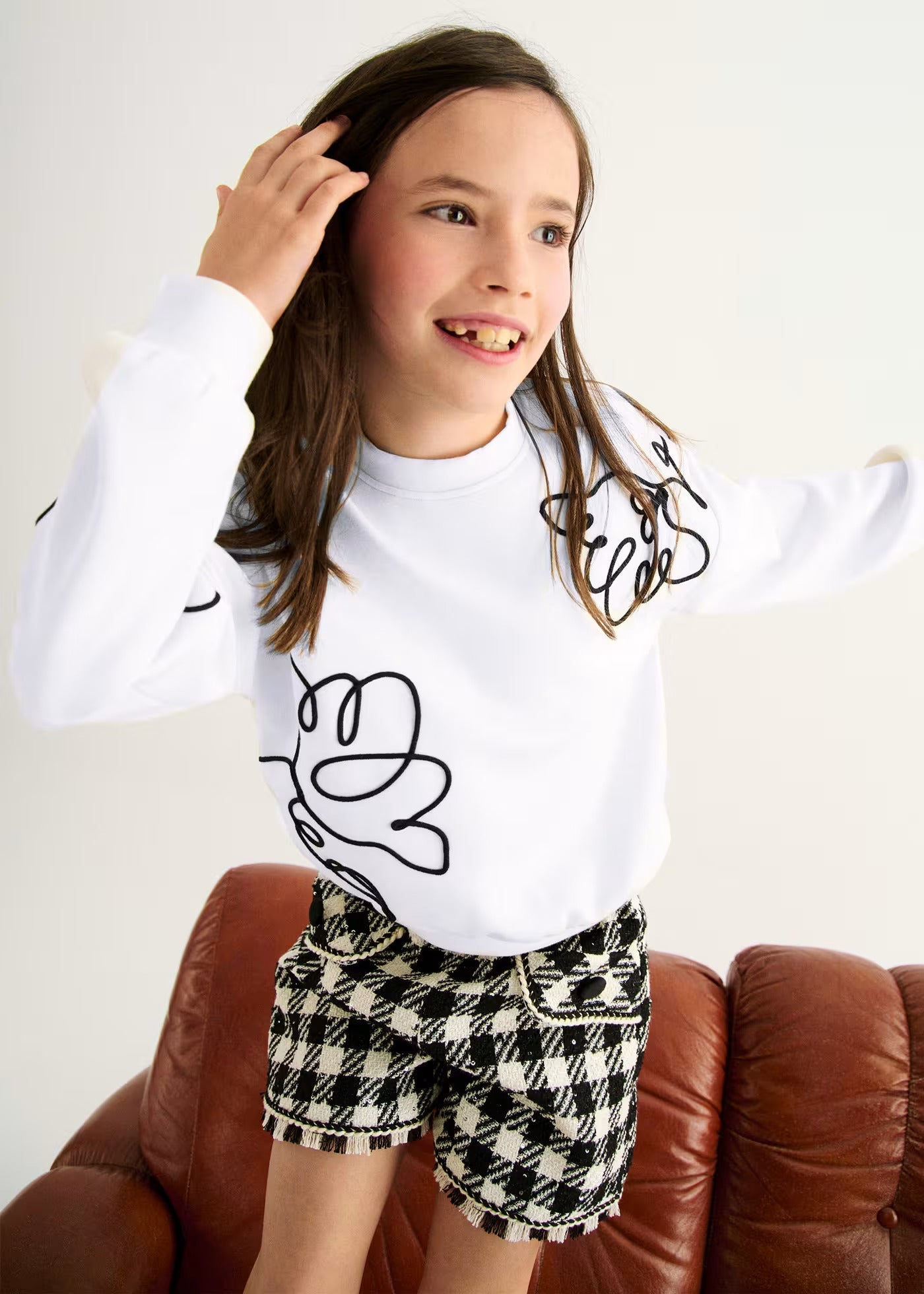 Buzo Bordado Artístico Crema