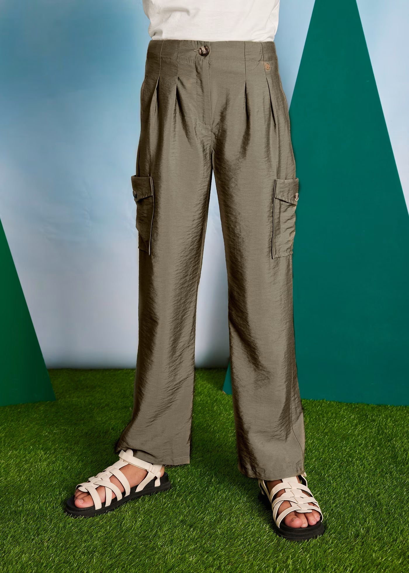 Pantalón Cargo Fluido Oliva Chica