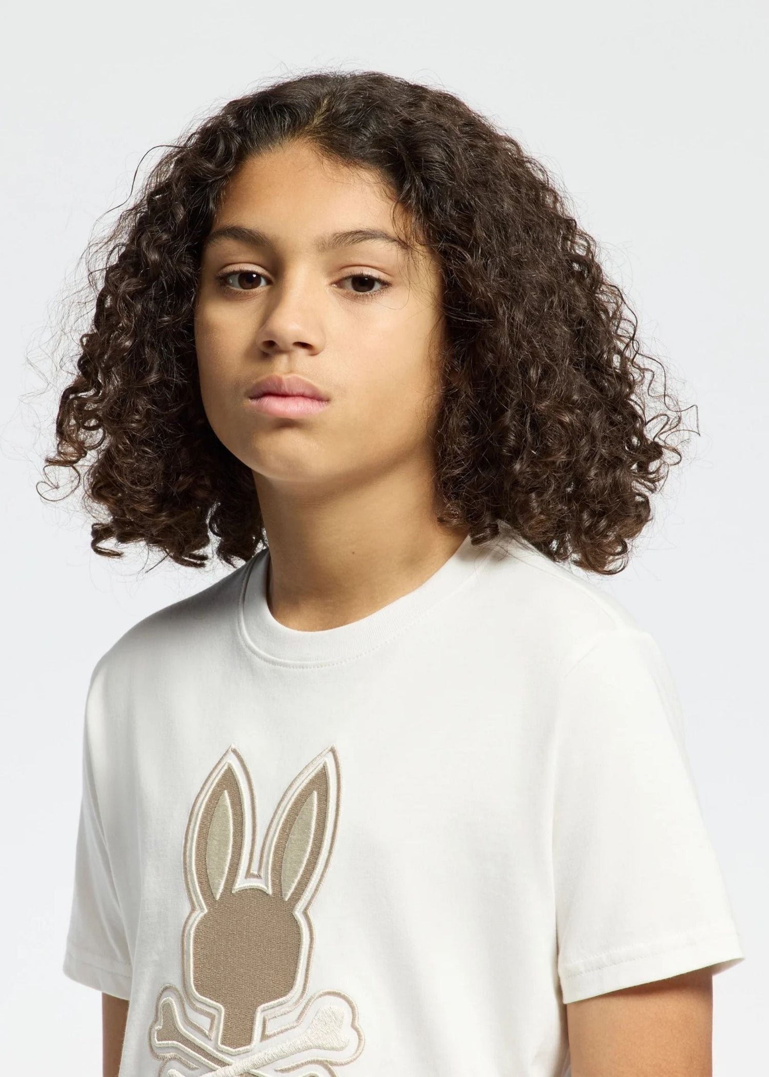 Camiseta Bordada New Castle Algodón Crudo