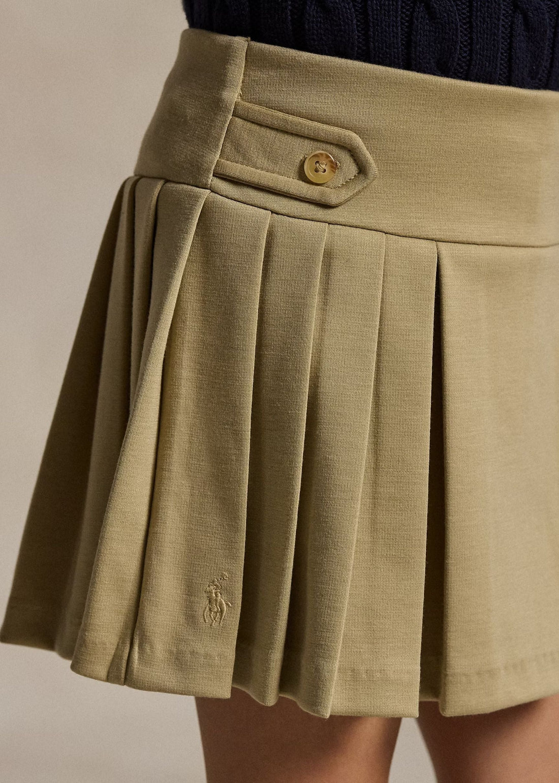 Falda Short Khaki Plisada