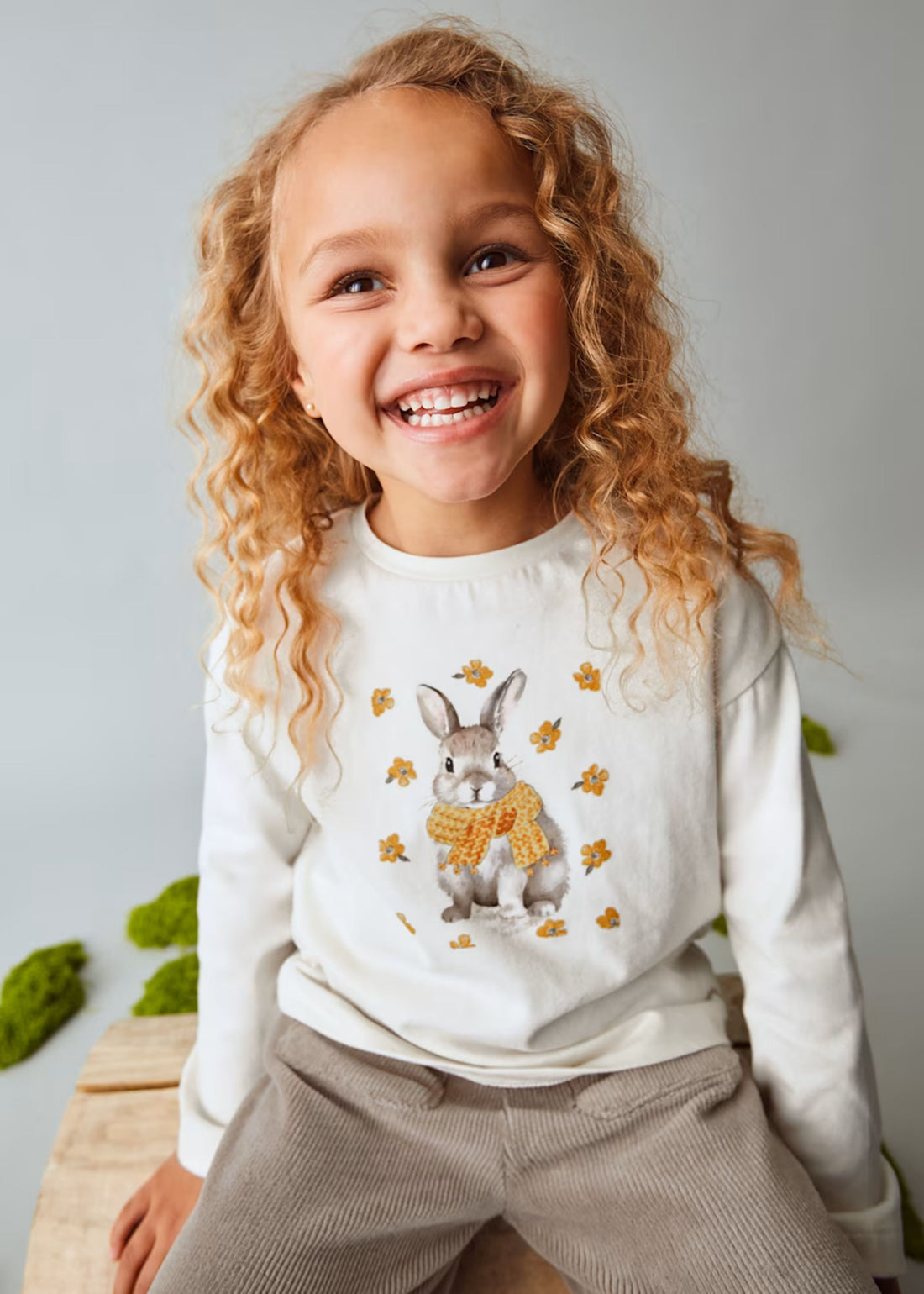 Camiseta Serigafía Bunny Mostaza 100% Cotton