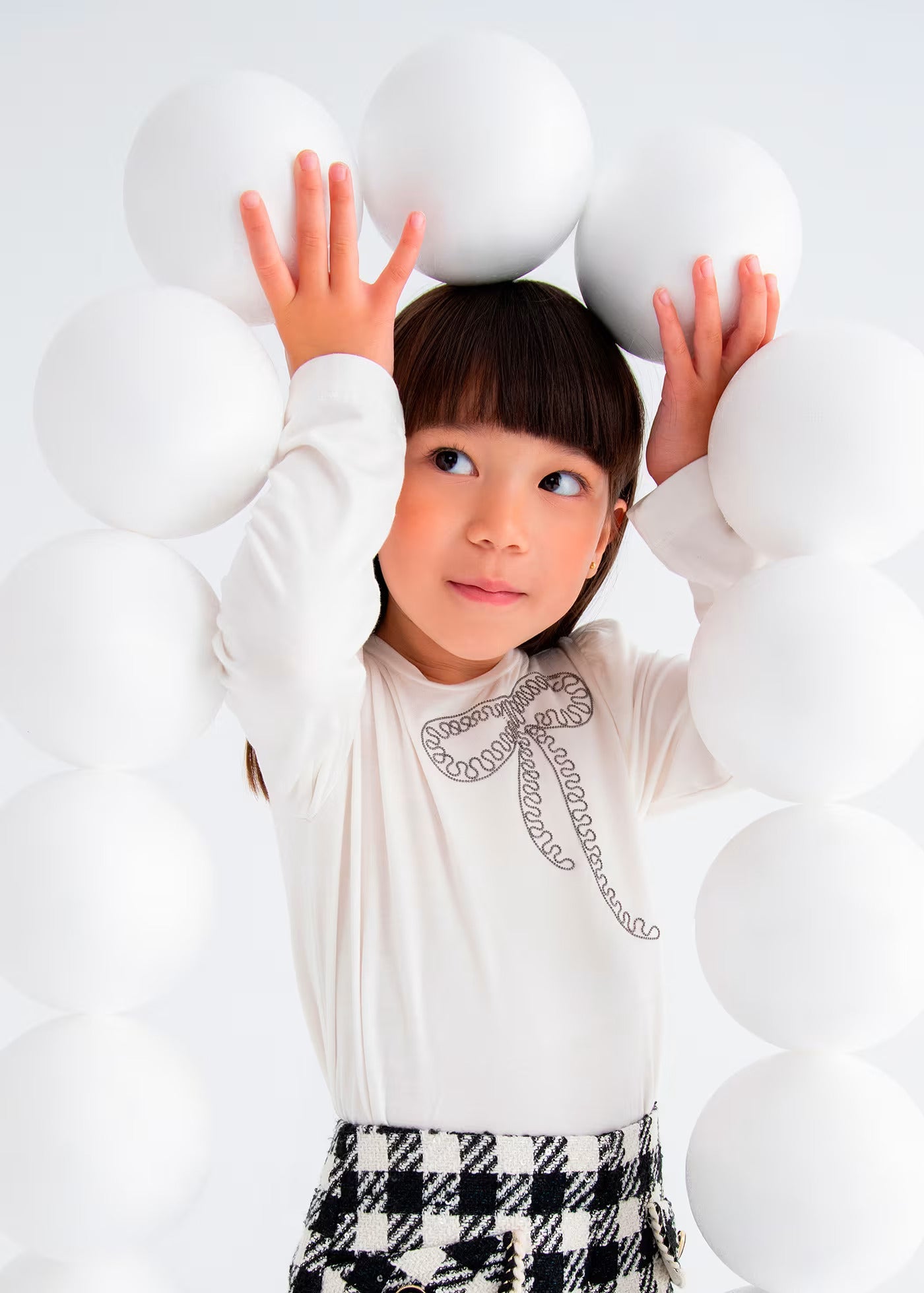 Camiseta Bordado Lazo Crema