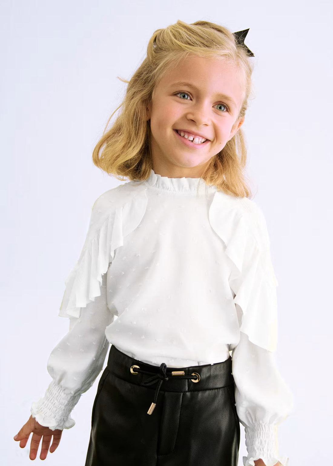 Blusa Plumeti Volantes Crema