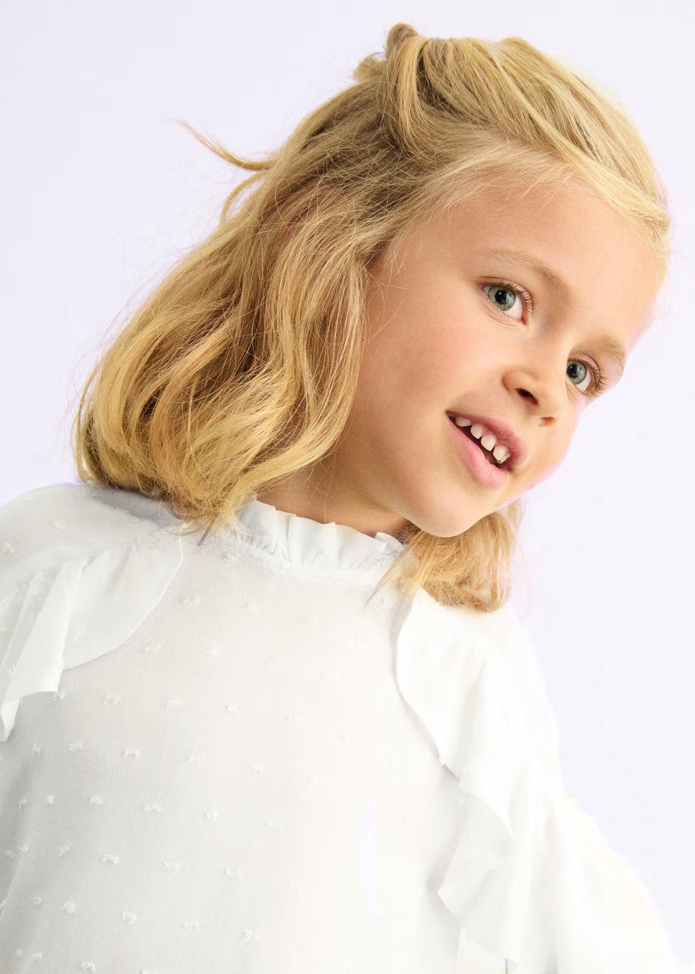 Blusa Plumeti Volantes Crema