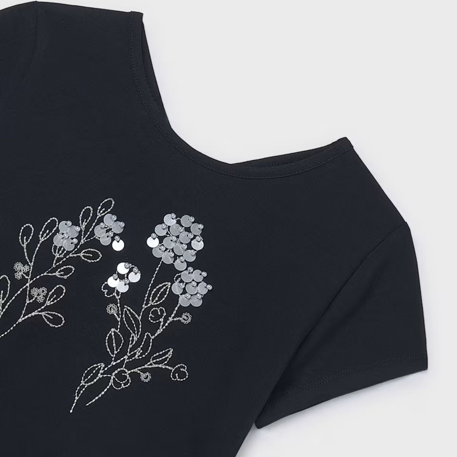 Camiseta Bordado Lino Negro