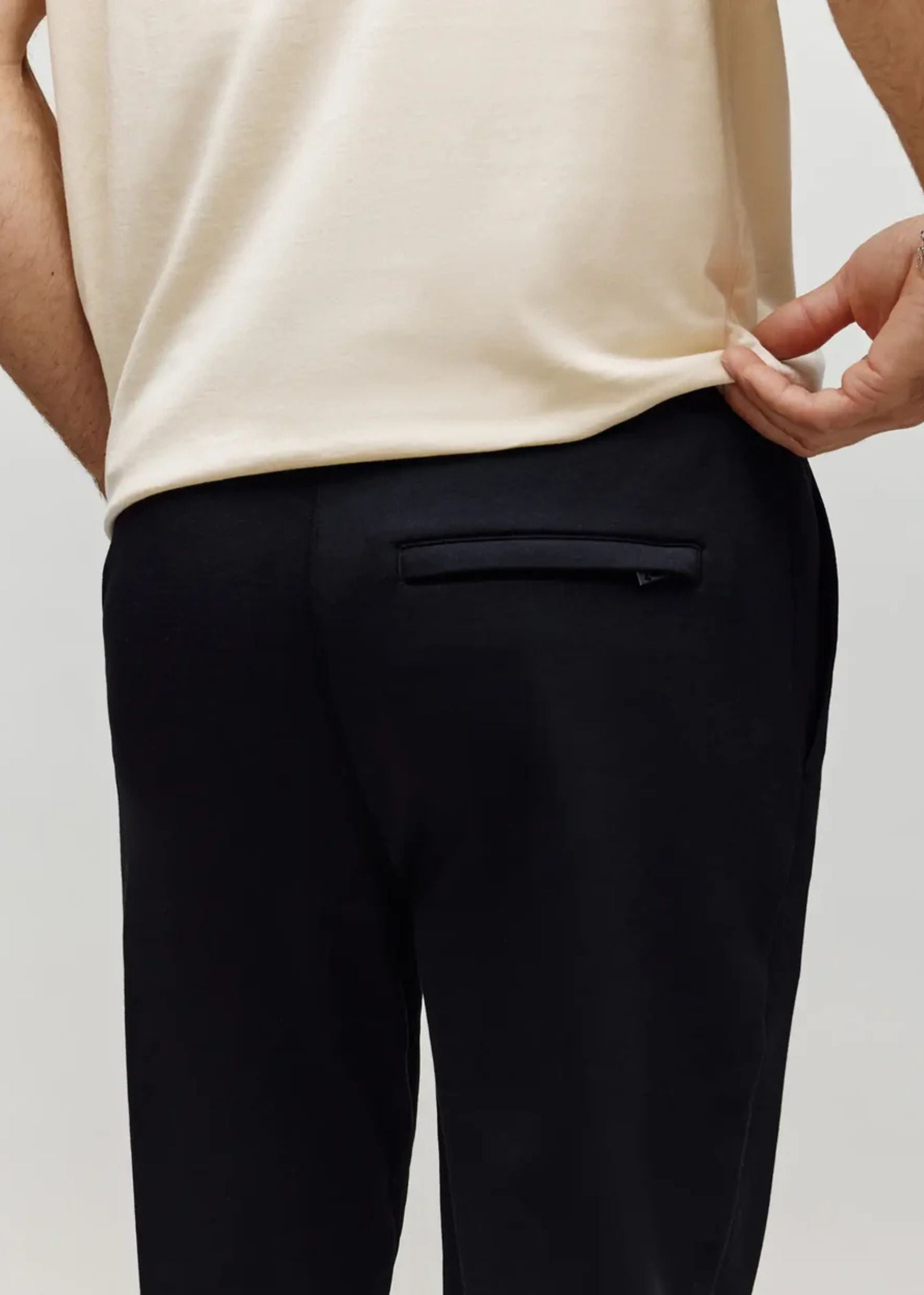 Joggers Dante Negro